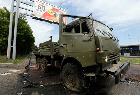 Kiev da “luz verde” al ejército para acabar con los separatistas